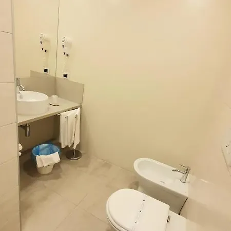 斯塔姆帕餐厅酒店 酒店