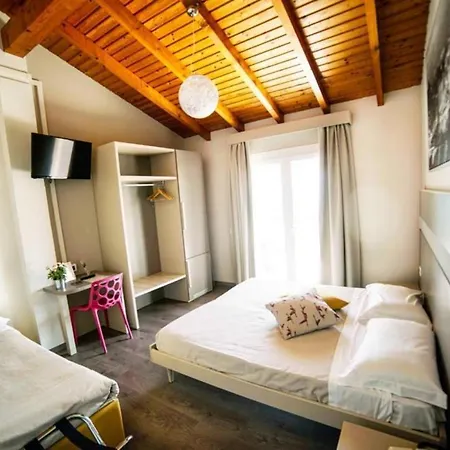 Stampa 1968 E Ristorante Hotel 3*